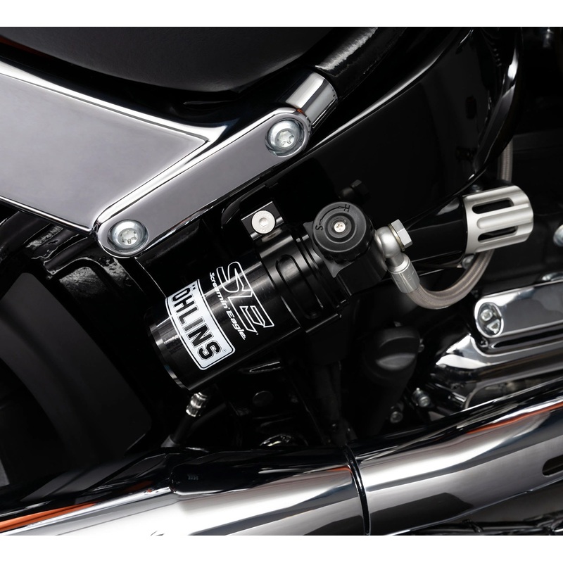 Harley Davidson 54000325 Screamin’ Eagle/hlins Remote Reservoir Rear Suspension Screaming  KIT,RR SHOCK,SE,SOFTAIL
