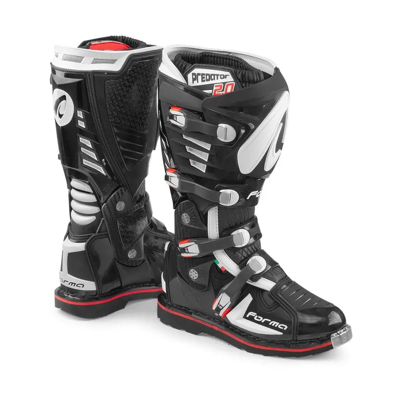 Forma Predator 2.0 Boots Black